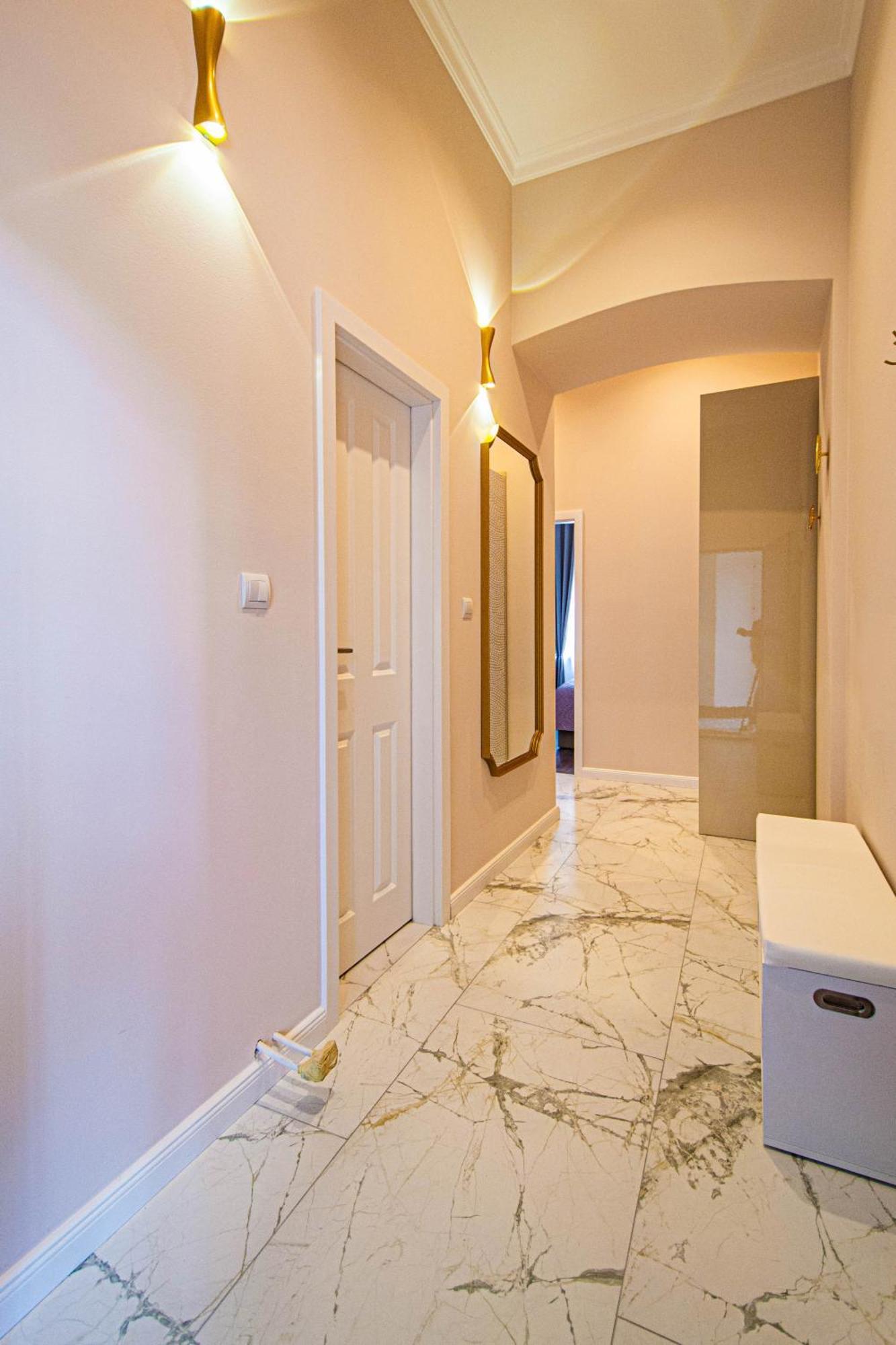 3bdr Elegance Deco Downtown Flat Daire Prag